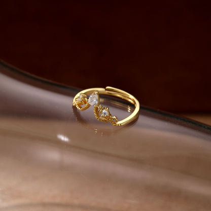 CELESTIAL GOLD DAINTY RING