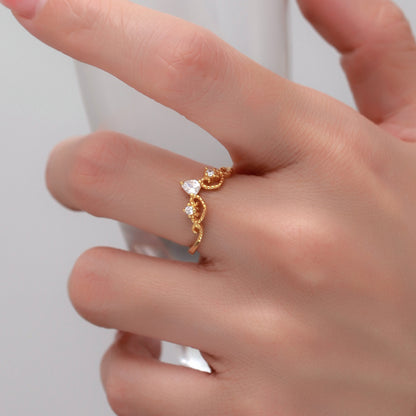 CELESTIAL GOLD DAINTY RING