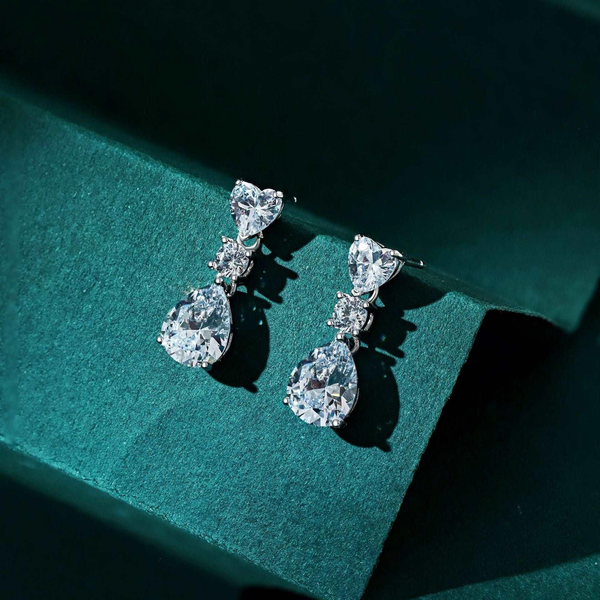 Shelltier ARWEN DIAMOND EARRING