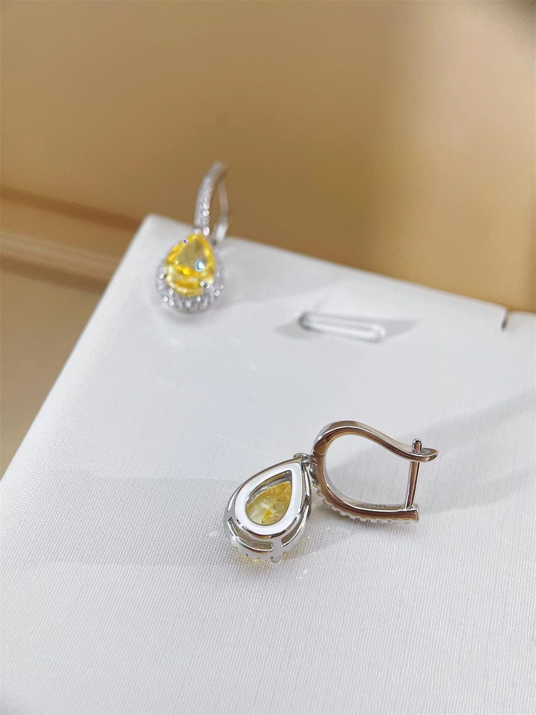 Shelltier CANARY CROWN EARRINGS