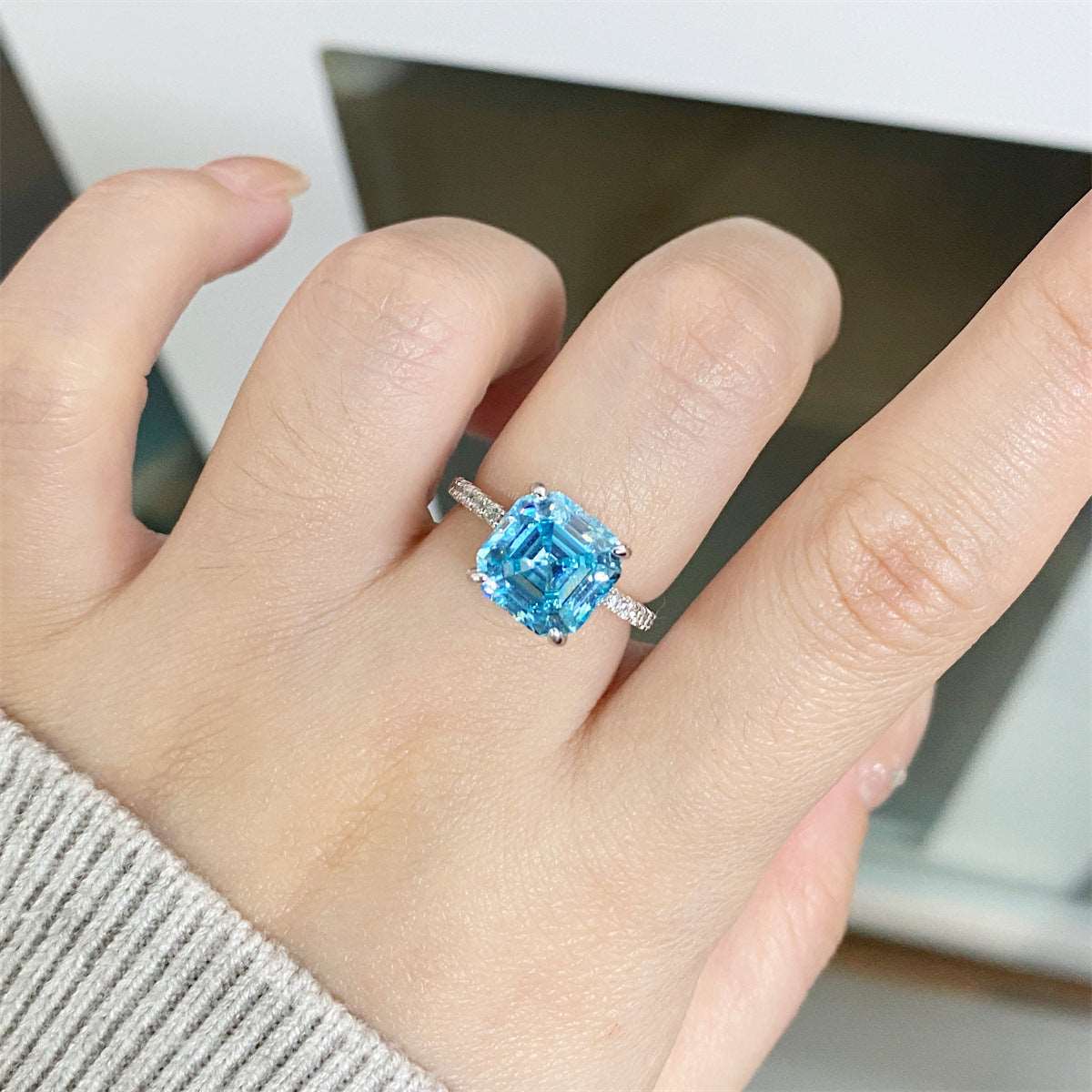 Shelltier AQUA LUNA RING